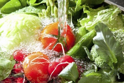 آیا مصرف سبزیجات سبب ایجاد زخم معده می‌شود؟