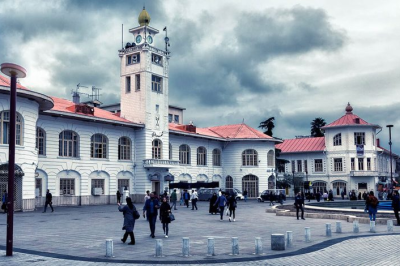 رفع آبگرفتگی معابر و ترمیم چاله‌ها اولویت اجرایی کمیسیون بهداشت و مدیریت شهری