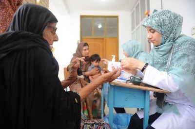 گام بزرگ سلامت در رودبار؛ ارائه خدمات گسترده پایش بیماری‌های غیرواگیر به روستاییان کلیشم و چاک