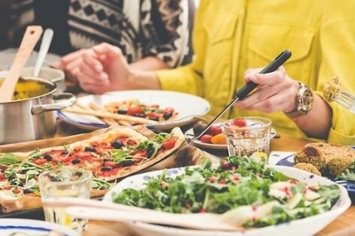 نقش رژیم غذایی در تقویت ایمنی و کاهش عوارض مبتلایان به HIV